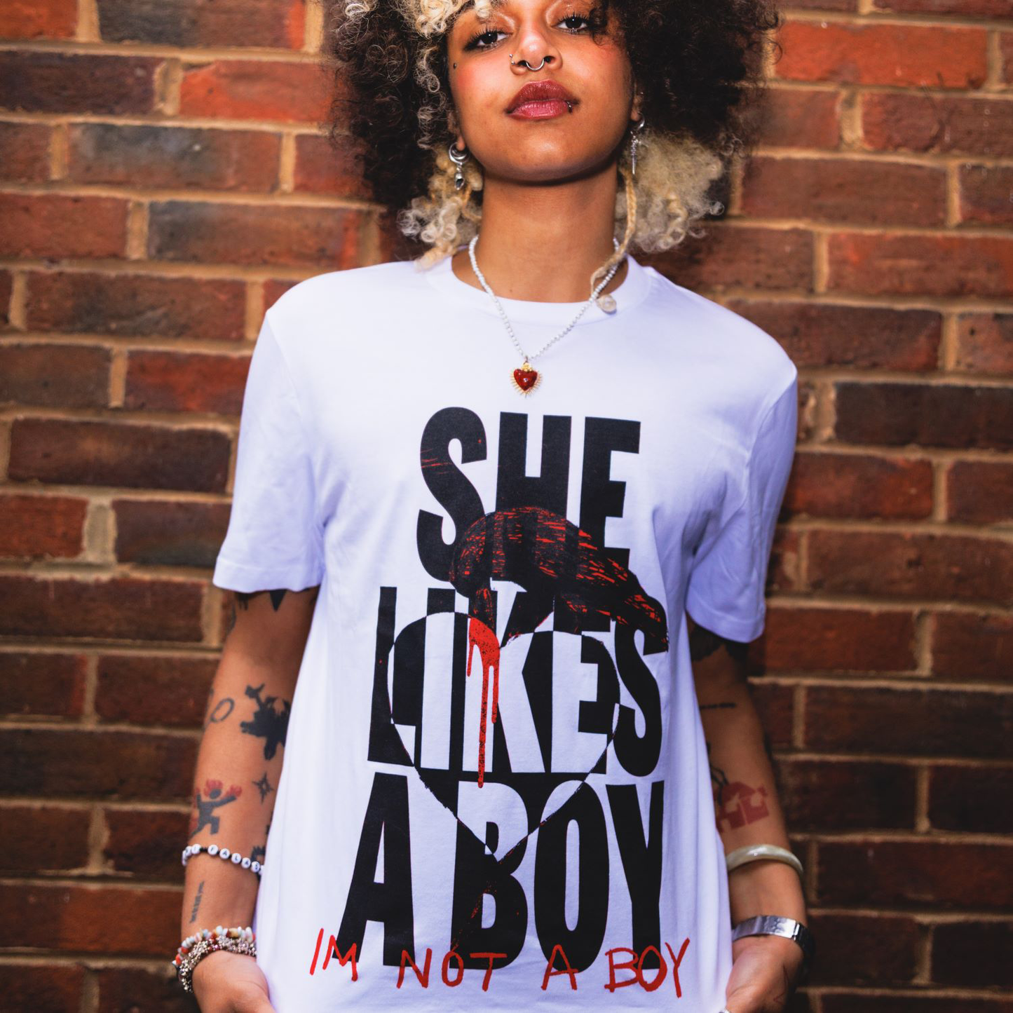 She Likes A Boy Crow Tshirt UK